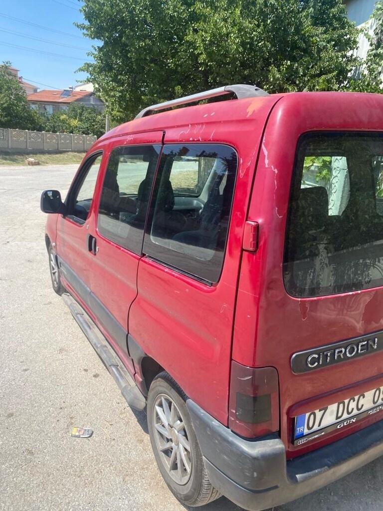 citroen berlingo 2004 model - 2