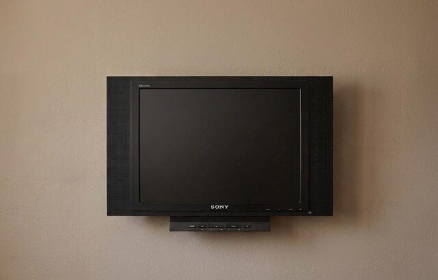 Sony Bravia LCD TV Neredeyse Sıfır Ayarında - Uygun Fiyatlı