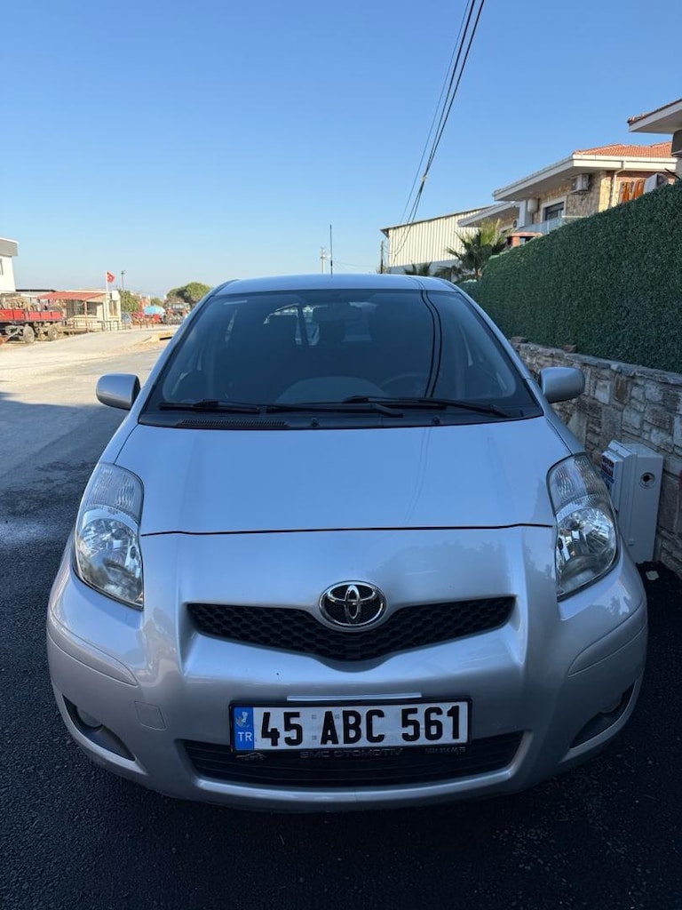 hatasız boyasız 2011 otomatik toyota yaris 1.33 terra sporty - 2