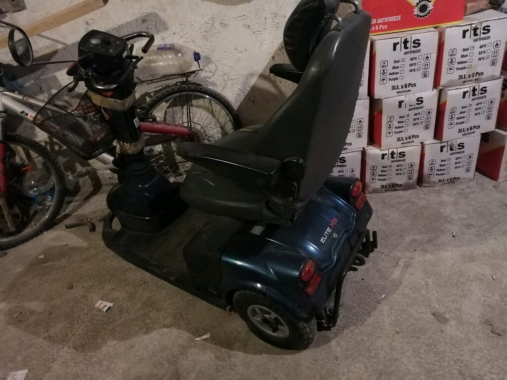 akülü araba ister topla ister parça işte ,2 tane mecut elimde - 5