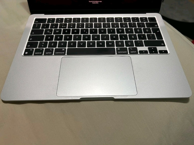 MacBook Air M3 16/512gb 13.6" - 7