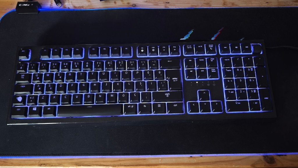Razer Ornata Chroma V2 Membrane Oyuncu Klavyesi - 4