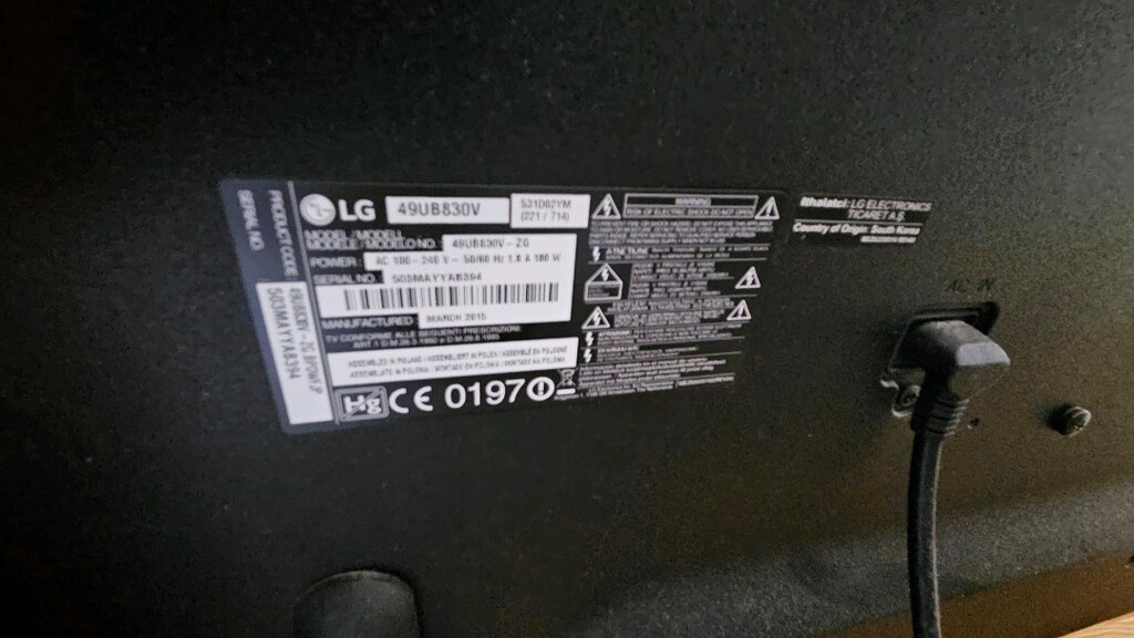 LG ULTRA HD 3D SMART TV - 3