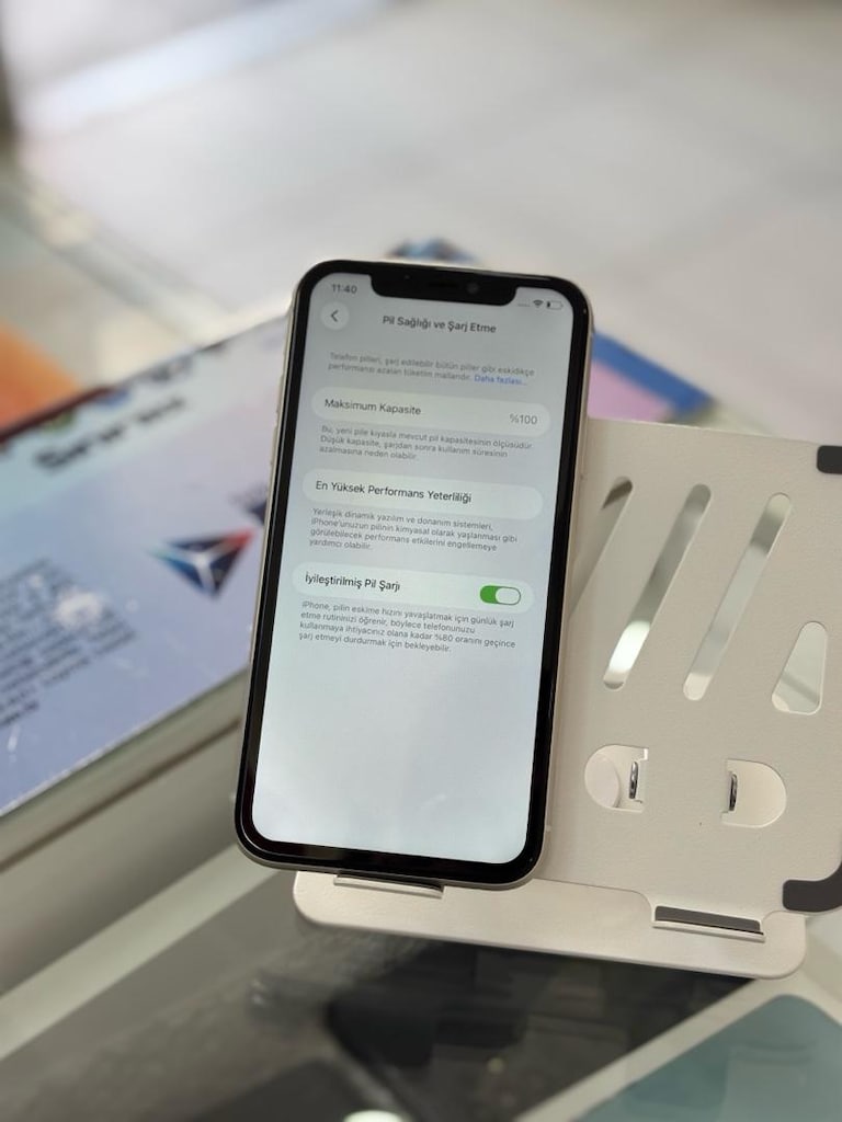 128 GB İPHONE 11 TERTEMİZ SIFIR AYARINDA - 9