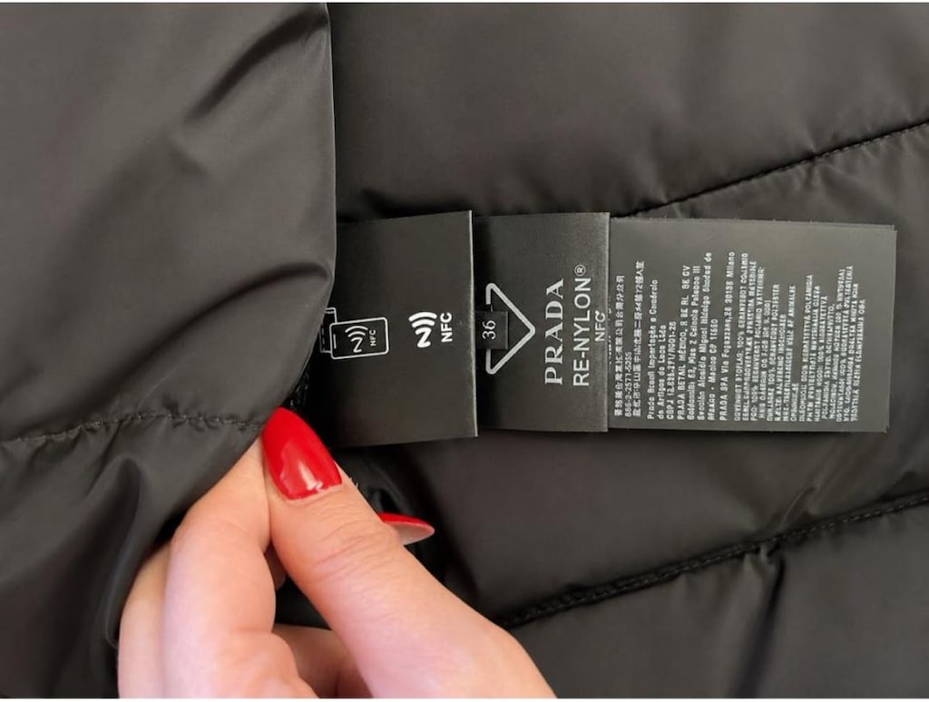 Orj Prada Kemerli Re-Nylon Şişme Mont - 5