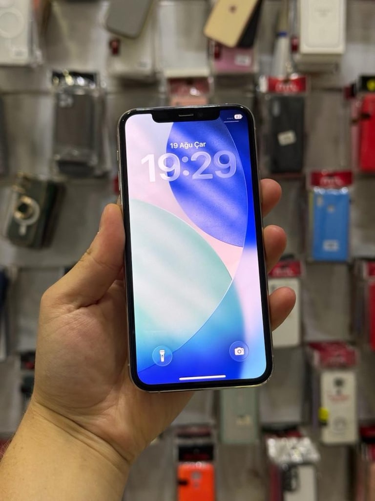 iPhone 11 Pro - 2