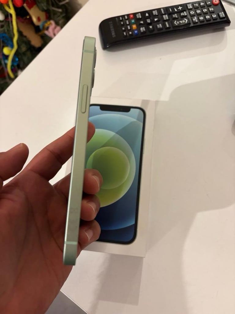 2.el tertemiz iPhone 12 128 GB cep telefonu - 6