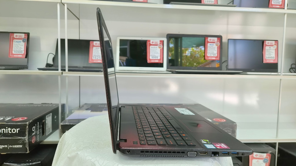 ABT BİLİŞİM – ASUS I i7-7700HQ 12 GB RAM 240 GB SSD GTX 950M - 6