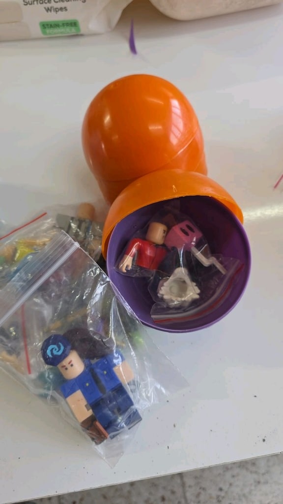 66 MM KAPSÜL OYUNCAK OTOMATLAR İÇİN KAPSÜL OYUNCAK 66 MİLİM - 12