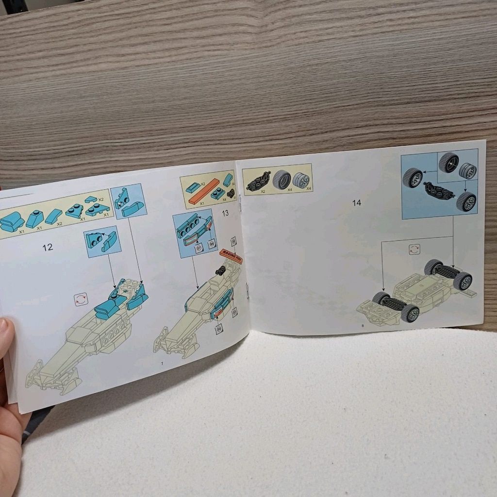 Sluban F1 Yarış Arabası Lego Seti – 210 Parça Tam Eksiksiz Kitapçıklı - 11