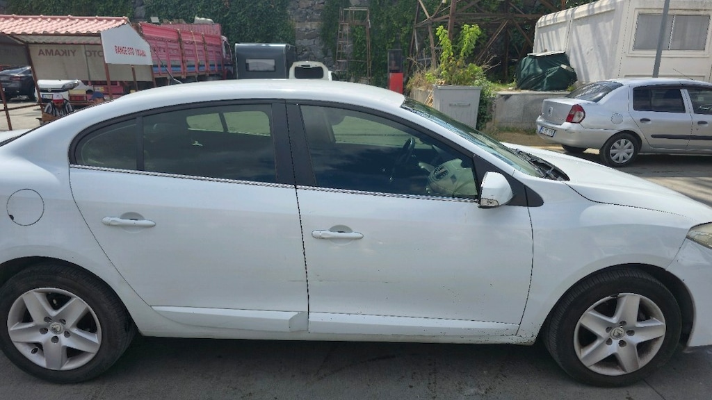 Renault Fluence 2015 Model 1.5 TDI TOUCH PAKET - 9