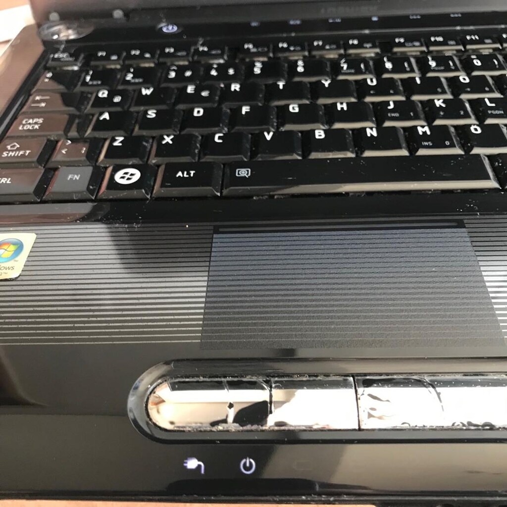 AÇIKLAMAYI OKU! 2 adet laptop - 6