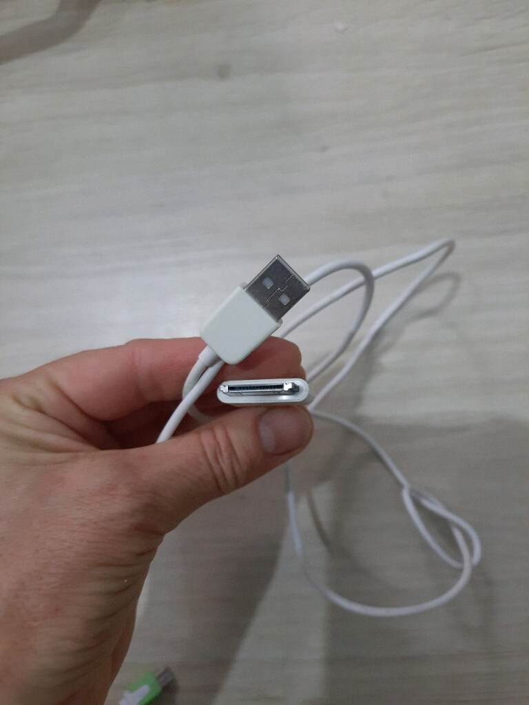 çeşitli şarj cihazı ve kablolar - 13