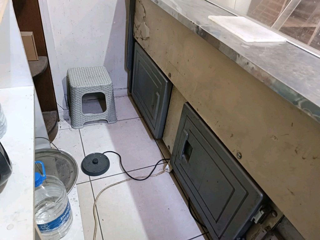 Çok amaçlı şarküteri dolabı - 2