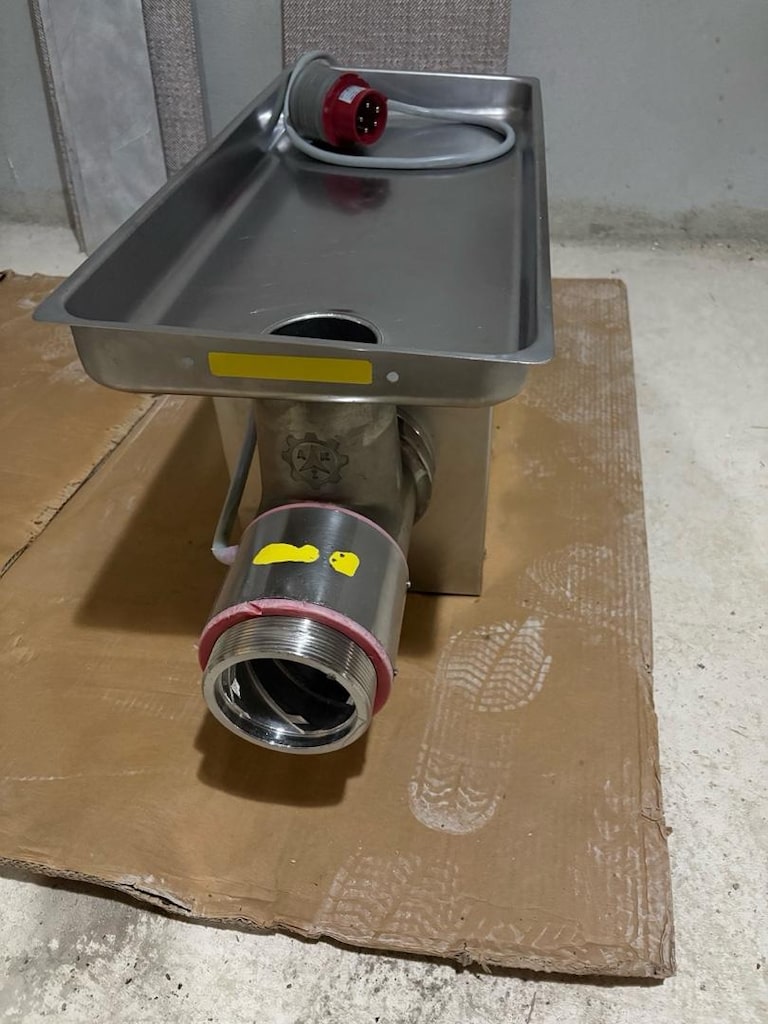 satılık 32 lik arı soğutuculu kıyma makinesi yeni gibi - 4