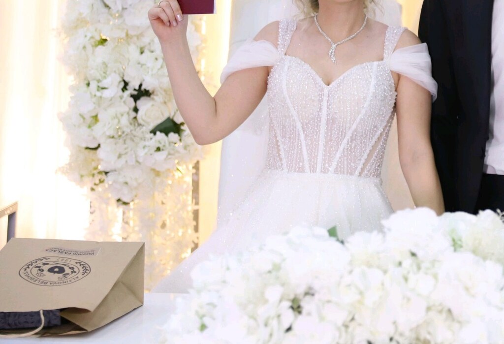 AYSİRA GELİNLİK - 4