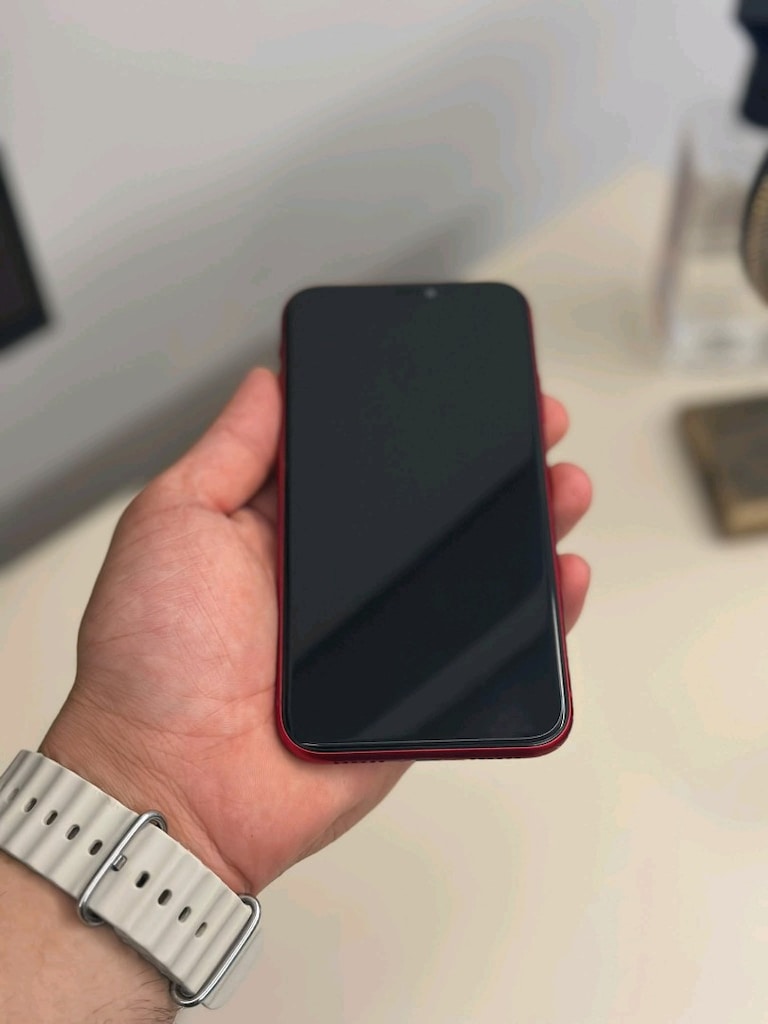 İPHONE 11 64 GB Red - 3