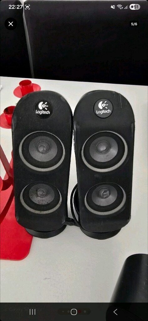 logitech 5+1 ses sistemi sorunsuz calisir durumundadir. - 6