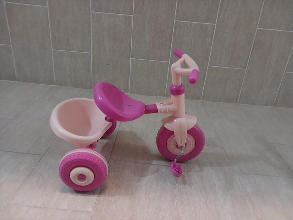 3 Tekerli, Pedallı Çocuk bisiklet