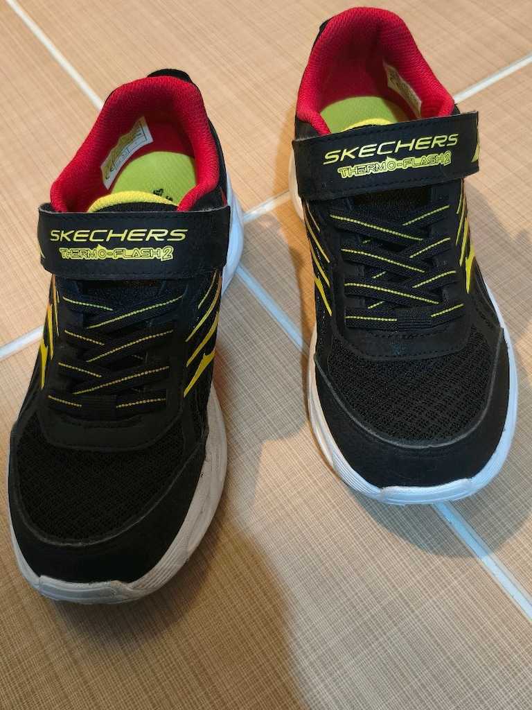 Skechers spor ayakkabı - 2