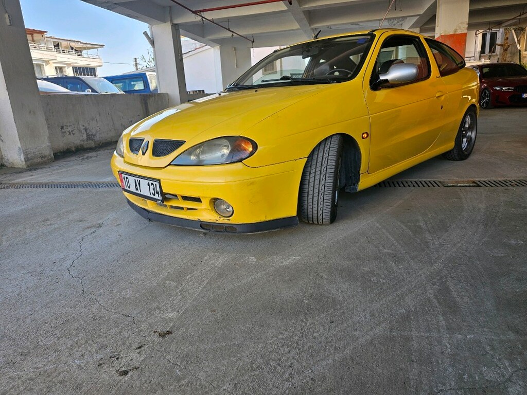 2001 megane coupe - 6