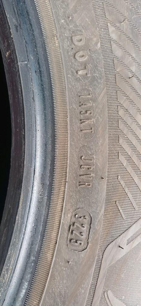 2 adet 215 60 R17 - 4