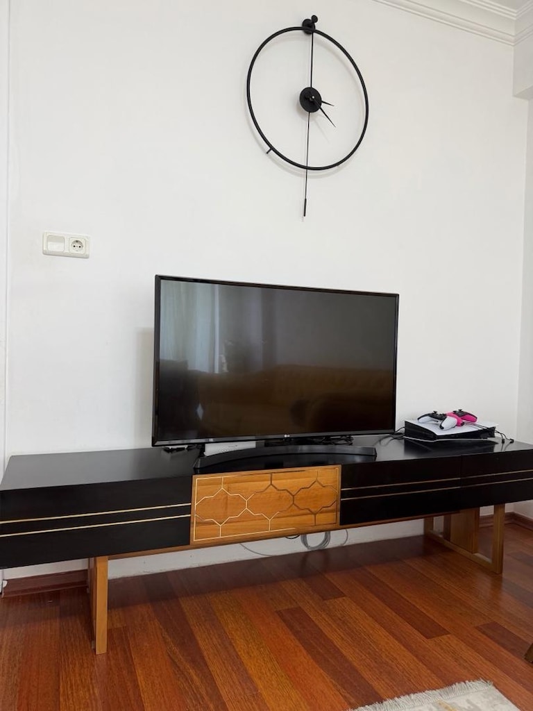Oturma Odası, Mutfak Masası, 4 Sandalye, TV ünitesi, Halı,Fon Perde - 6
