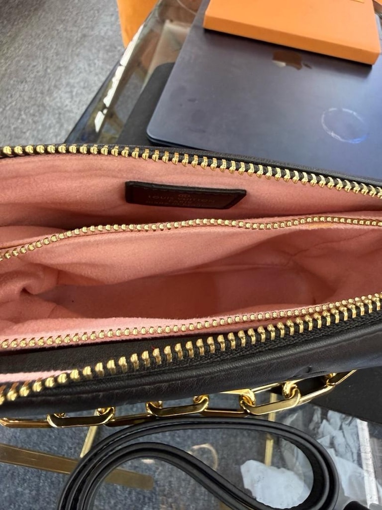 Louis Vuitton Coussin PM Siyah Deri - 11