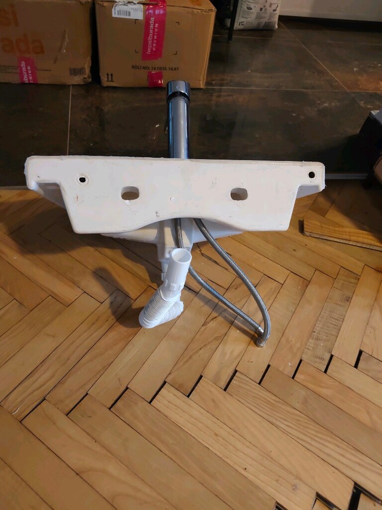 az kullanılmış lavabo ve armatürü - 2