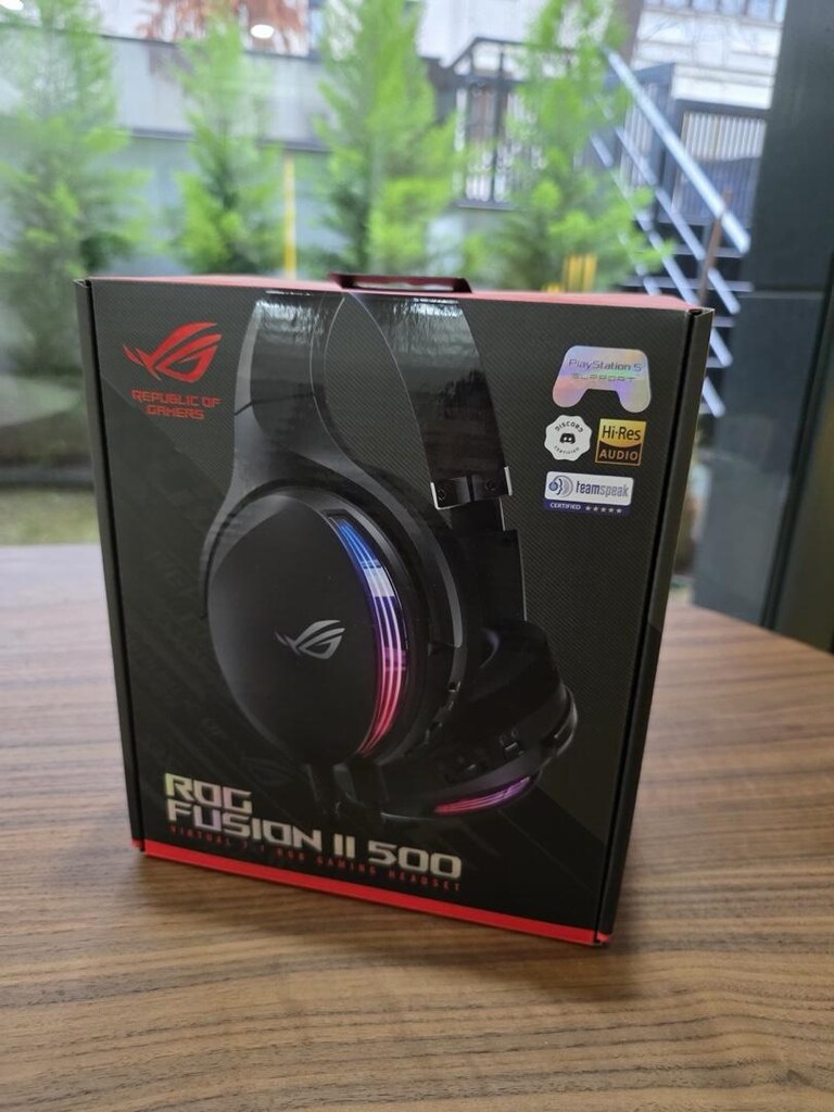 Asus ROG Fusion II 500 RGB 7.1 Type-C Kablolu Kulak Üstü Oyuncu Kulakl