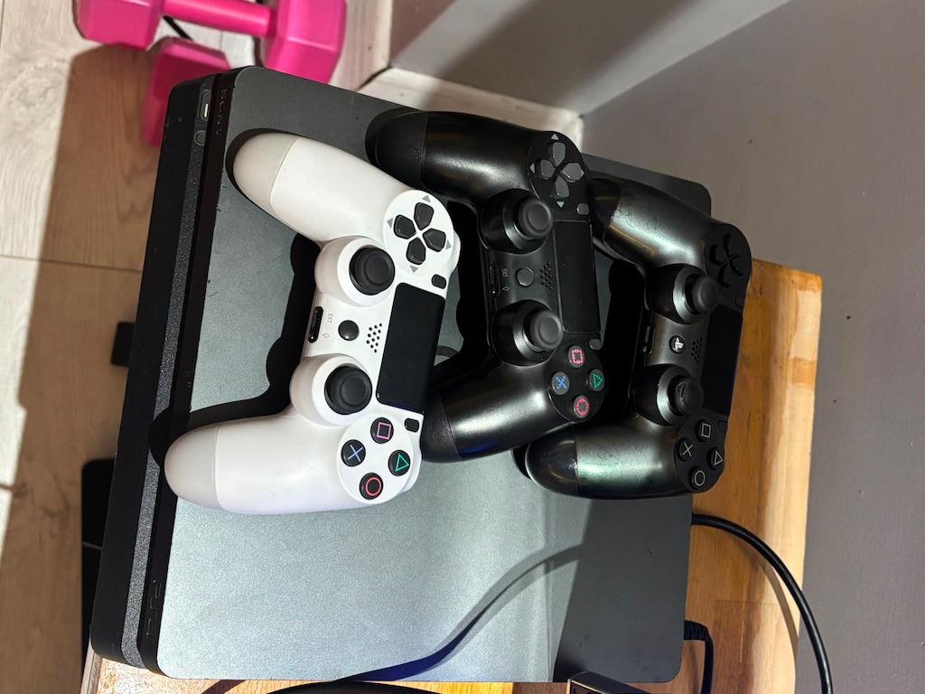 PS4 SLİM 1TB OYUNLU 3 KOL TEMİZ CİHAZ - 4