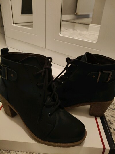 LC waikiki kadın bot