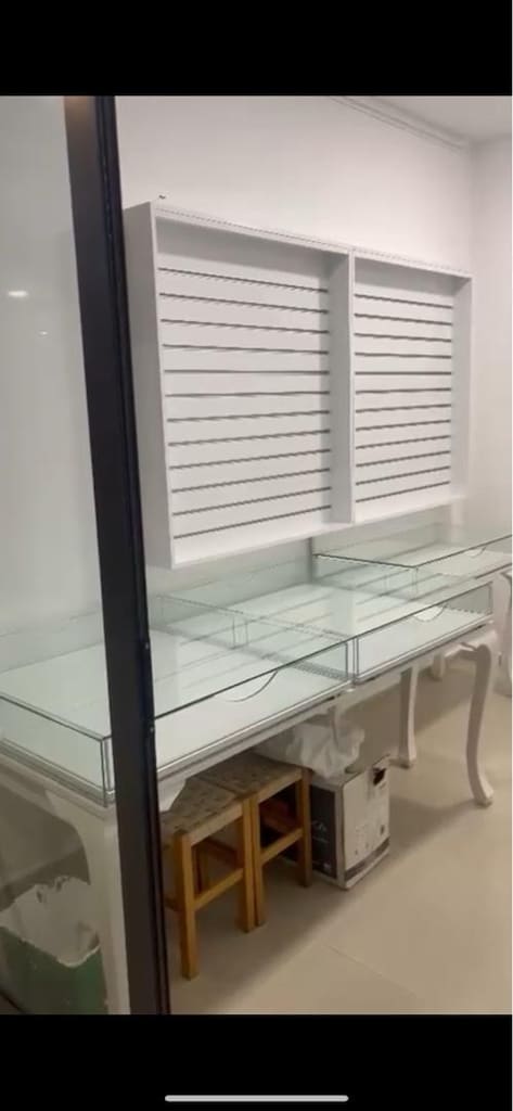 çekmeceli camlı masa - 4