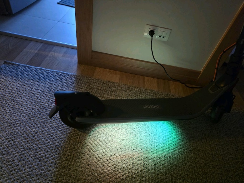 Segway Ninebot E2 Plus Elektrikli Scooter - 11