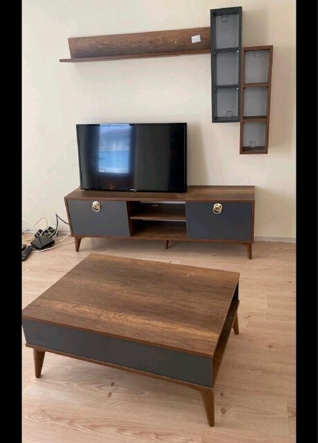 Tv ünitesi ve orta sehpa