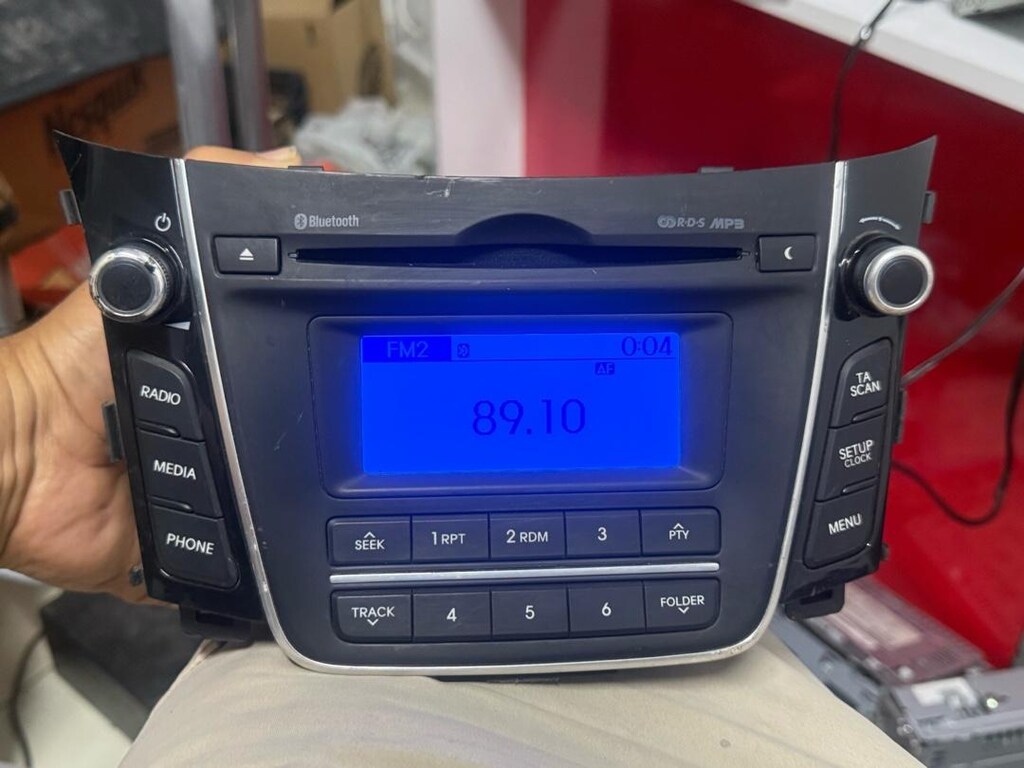 İ 30 Teyp Orjinal Bluetooth Cd Özellikli Temiz Cd De Çalışıyor Hyundai - 2