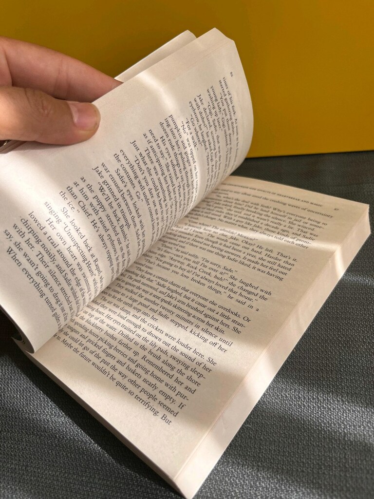 Kalp Kırıklığı ve Buyu Fantastik Romantik Roman İngilizce Kitap - 3