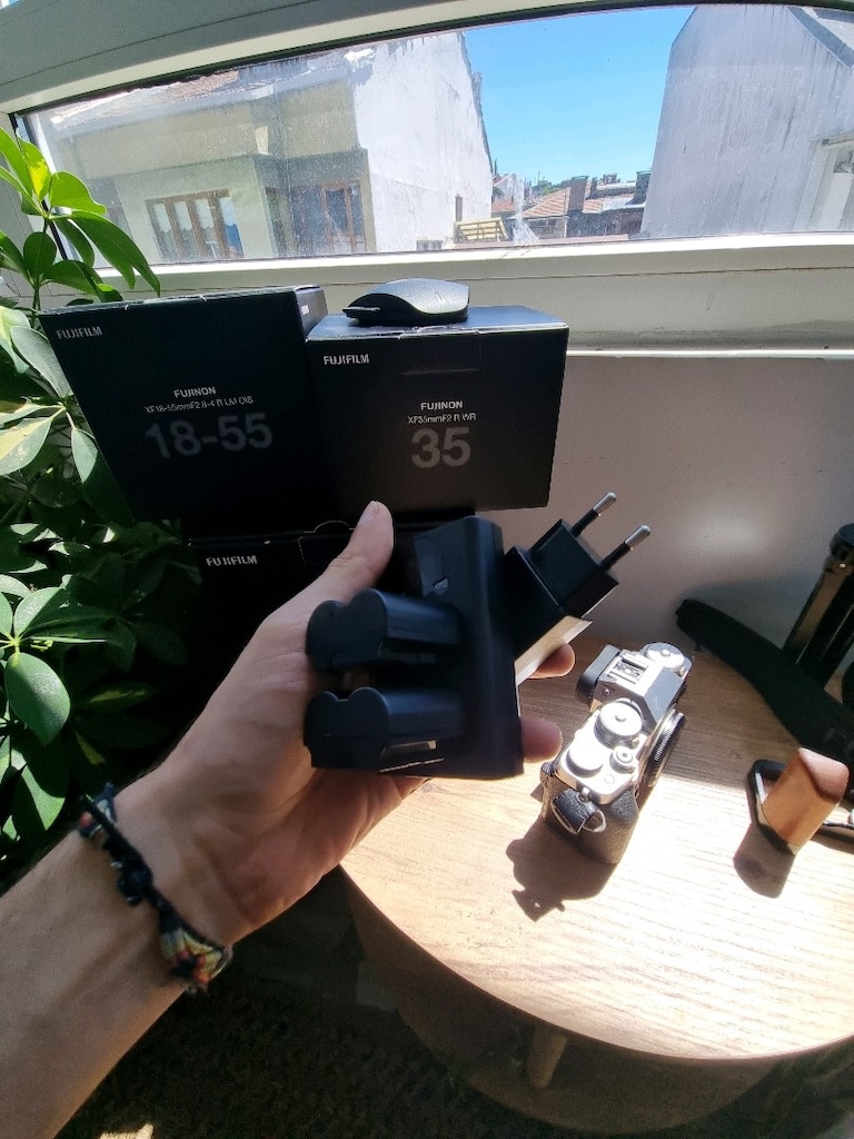 Fujifilm XT4 fotoğraf makinesi + 2 Orijinal Lens / Tam Set - 13