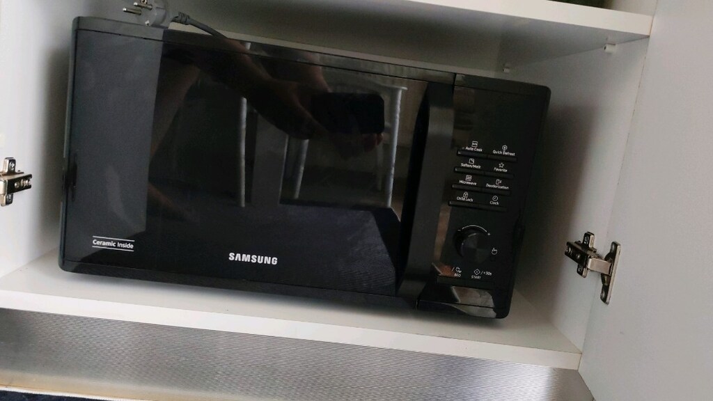 Samsung Mikrodalga Fırın – 23 L