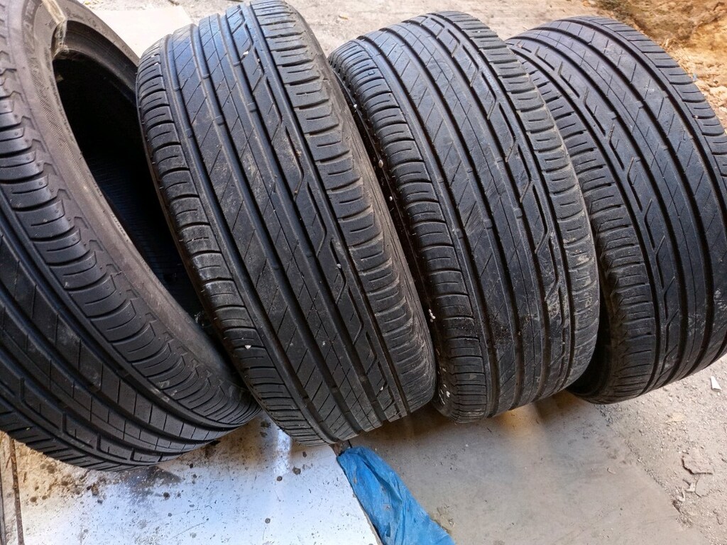 215/50/18 bridgestone 2023 tarihli yeni gibi takim fiyatıdır - 2