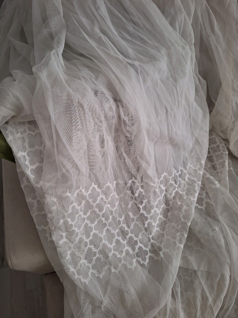 tül perde hic bir sorunu yok 5 metre 30cm uzunlugu 2.60 cm pileli - 2