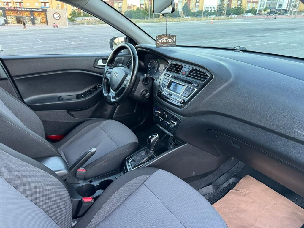 hyundai i20 otomatik 2016 - 7