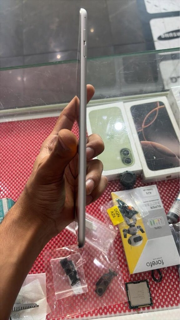 İPad mini 4 128 Gb tertemiz her şey aktif - 2