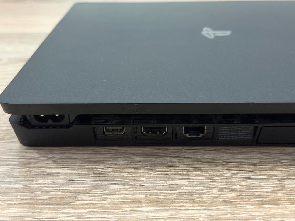 İlk Sahibinden Faturalı ve Kutulu PS4 Slim 500 GB - Çift V2 Kol - 6