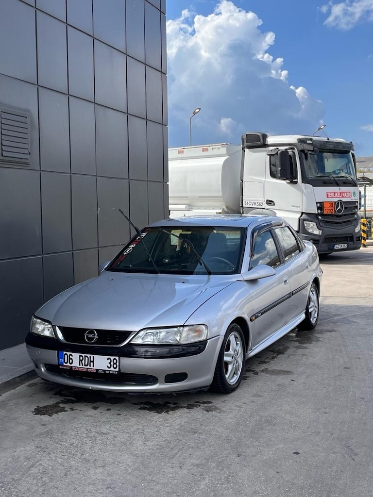 OPEL VECTRA B - 7