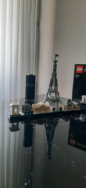 Lego 21044