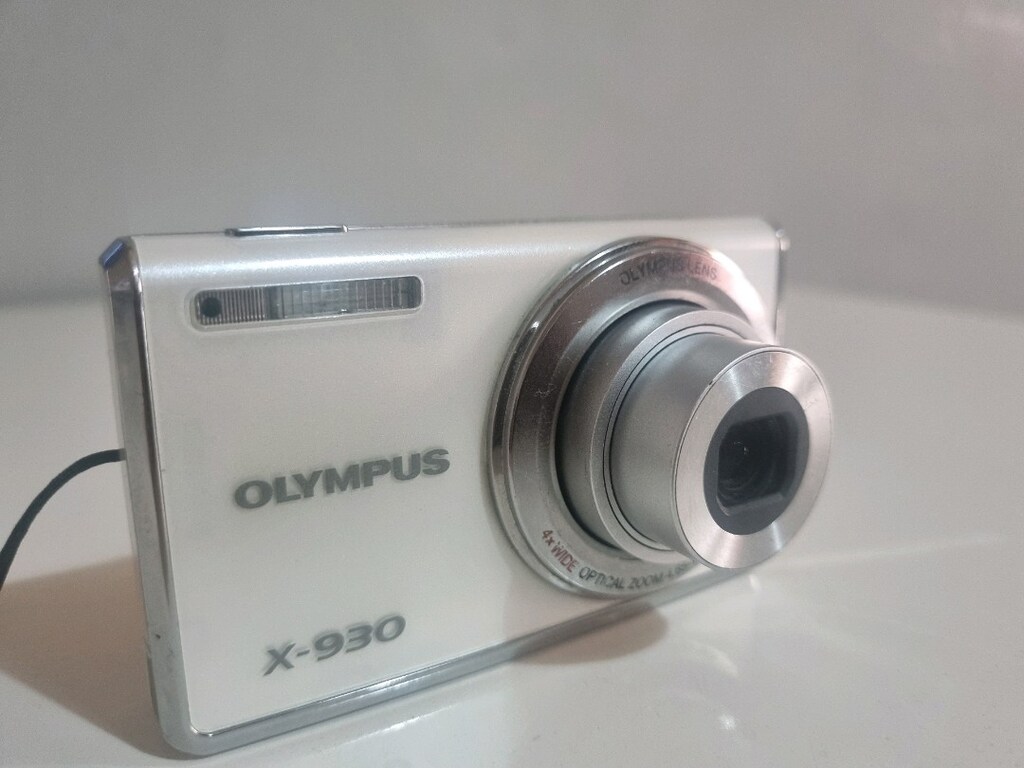 OLYMPUS X-930 12MP - 2