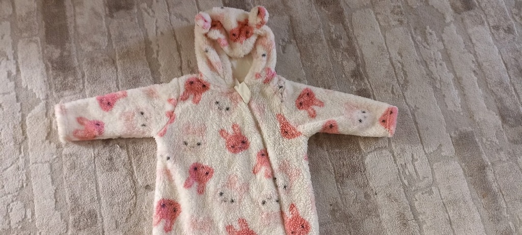 LCW baby Ekru Kapüşonlu Uzun Kollu Kız Bebek Pelüş Tulum - 2