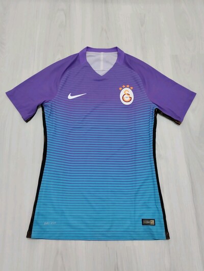 Galatasaray Protatip Vapor forma