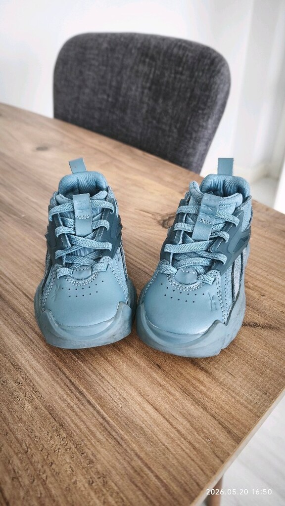 21 numara Reebok - 2